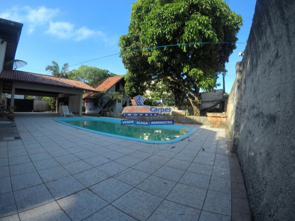 Imagem Casa com 5 Quartos à Venda, 327 m² em Centro - Balneário Piçarras Imagem Casa com 5 Quartos à Venda, 327 m² em Centro - Balneário Piçarras