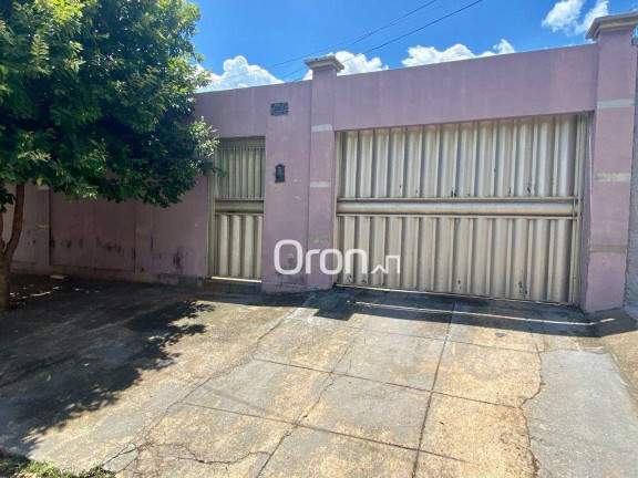 Sobrado com 4 Quartos à Venda, 184 m² em Vila Bandeirantes - Goiânia
