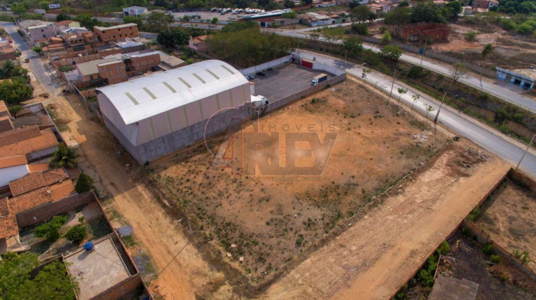 Imagem Terreno à Venda, 4.163 m² em Alice Maia - Montes Claros Imagem Terreno à Venda, 4.163 m² em Alice Maia - Montes Claros