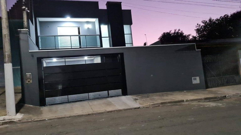 Casa com 3 Quartos à Venda,  em Jardim Sumarezinho - Hortolândia