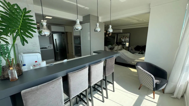 Imagem Apartamento com 4 Quartos à Venda, 185 m² em Meia Praia - Itapema