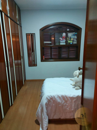 Imagem Sobrado com 10 Quartos à Venda, 200 m² em São João Climaco - São Paulo Imagem Sobrado com 10 Quartos à Venda, 200 m² em São João Climaco - São Paulo