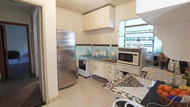Imagem Casa com 2 Quartos à Venda, 130 m² em Cavalhada - Porto Alegre