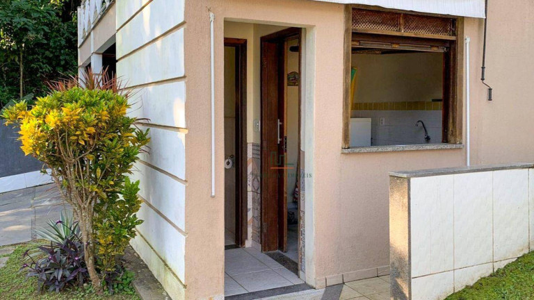 Imagem Casa com 5 Quartos à Venda, 260 m² em Maria Paula - Niterói Imagem Casa com 5 Quartos à Venda, 260 m² em Maria Paula - Niterói