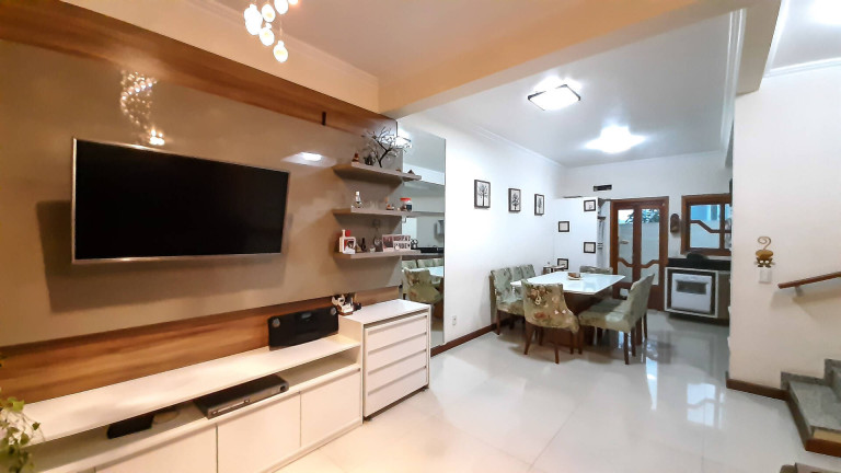 Imagem Sobrado com 3 Quartos à Venda, 172 m² em Nossa Senhora Das Graças - Canoas