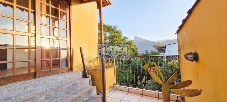 Imóvel com 5 Quartos à Venda, 300 m² em Santa Teresa - Rio De Janeiro