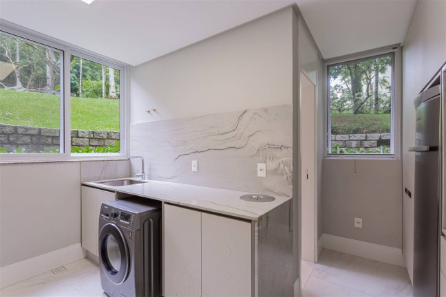 Imagem Casa com 4 Quartos à Venda, 524 m² em Estaleiro - Balneário Camboriú
