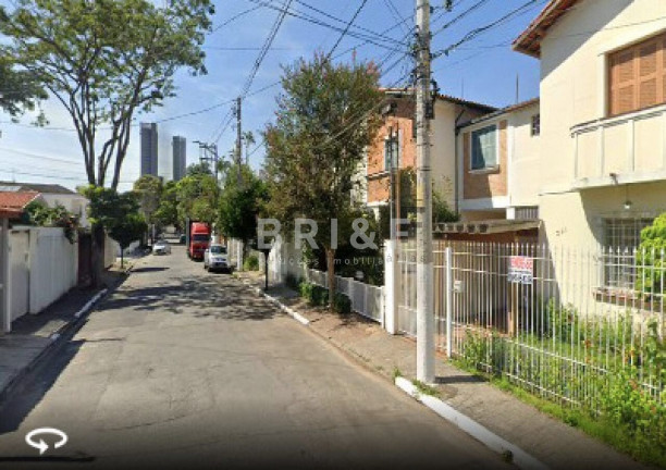 Sobrado com 3 Quartos à Venda, 200 m² em Itaim Bibi - São Paulo