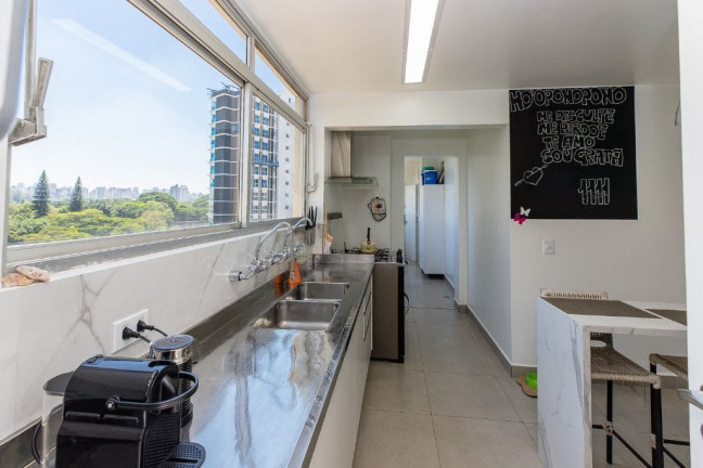 Imagem Apartamento com 4 Quartos à Venda, 185 m² em Moema - São Paulo