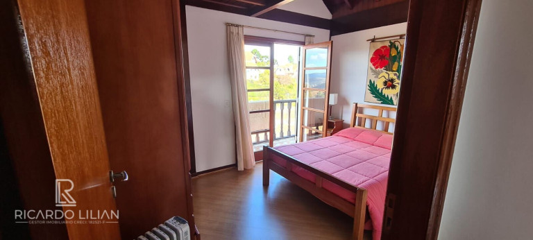 Imagem Sobrado com 4 Quartos à Venda, 135 m² em Centro - Campos Do Jordão