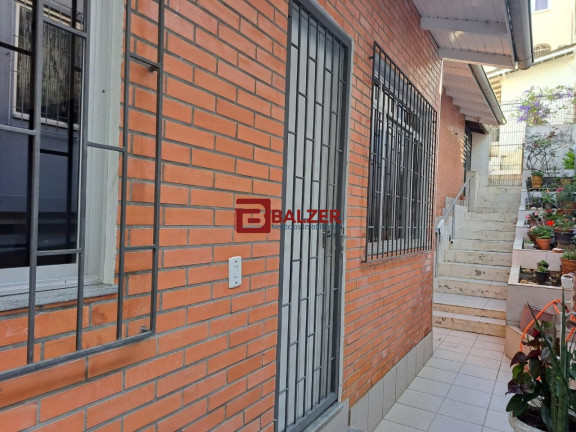 Imagem Casa com 8 Quartos à Venda, 410 m² em Agronômica - Florianópolis
