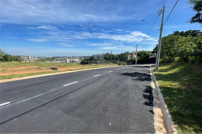 Imagem Terreno à Venda, em Vila Aparecida - Jundiaí Imagem Terreno à Venda, em Vila Aparecida - Jundiaí