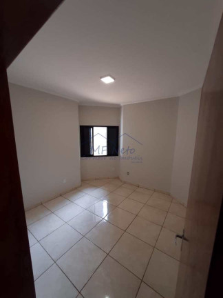 Imagem Casa com 3 Quartos à Venda, 250 m² em Jardim Veneza - Pirassununga
