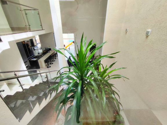Imagem Casa com 3 Quartos à Venda, 330 m² em Arapongas Imagem Casa com 3 Quartos à Venda, 330 m² em Arapongas