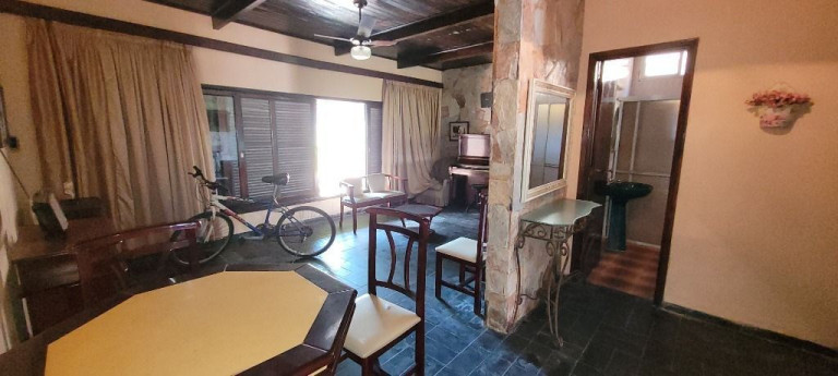 Imagem Casa com 1 Quarto à Venda, 279 m² em Solemar - Praia Grande Imagem Casa com 1 Quarto à Venda, 279 m² em Solemar - Praia Grande