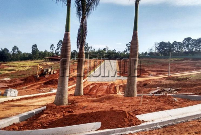 Imagem Terreno à Venda, 140 m² em Centro Industrial Rafael Diniz - Bragança Paulista Imagem Terreno à Venda, 140 m² em Centro Industrial Rafael Diniz - Bragança Paulista