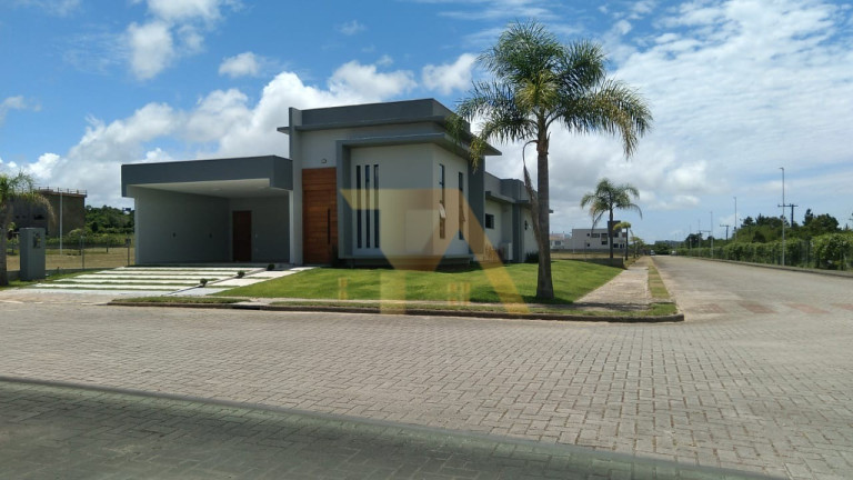 Imóvel com 3 Quartos à Venda, 163 m² em Arroio - Imbituba