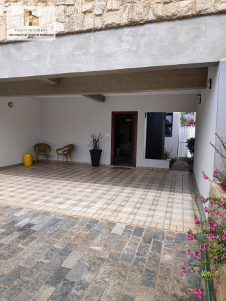 Imagem Sobrado com 4 Quartos à Venda ou Locação, 360 m² em Araraquara