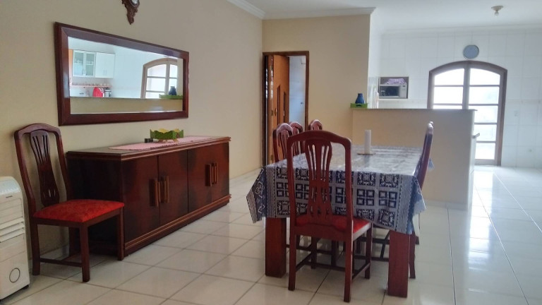 Imagem Casa com 5 Quartos à Venda,  em Eldorado - Diadema