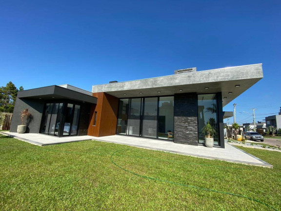 Imagem Casa com 3 Quartos à Venda, em Atlântida Sul - Osório Imagem Casa com 3 Quartos à Venda, em Atlântida Sul - Osório
