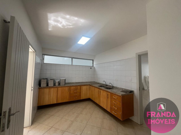 Imagem Casa com 4 Quartos para Alugar, 100 m² em Itaguá - Ubatuba Imagem Casa com 4 Quartos para Alugar, 100 m² em Itaguá - Ubatuba