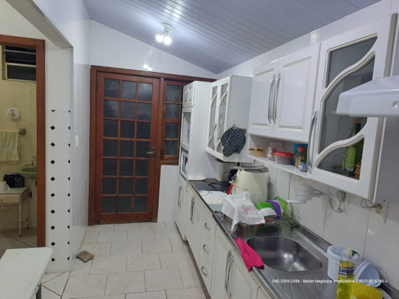 Imagem Casa com 4 Quartos à Venda, 148 m² em Itacorubi - Florianópolis