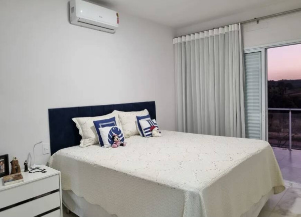 Imagem Imóvel com 4 Quartos à Venda, 2.350.000 m² em São Paulo - Itupeva Imagem Imóvel com 4 Quartos à Venda, 2.350.000 m² em São Paulo - Itupeva