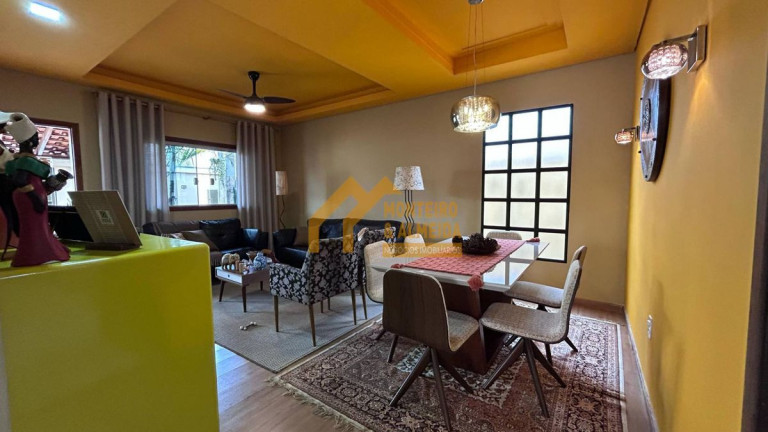 Imagem Casa com 3 Quartos à Venda, 152 m² em Jardim Shangri-lá - Itapetininga Imagem Casa com 3 Quartos à Venda, 152 m² em Jardim Shangri-lá - Itapetininga