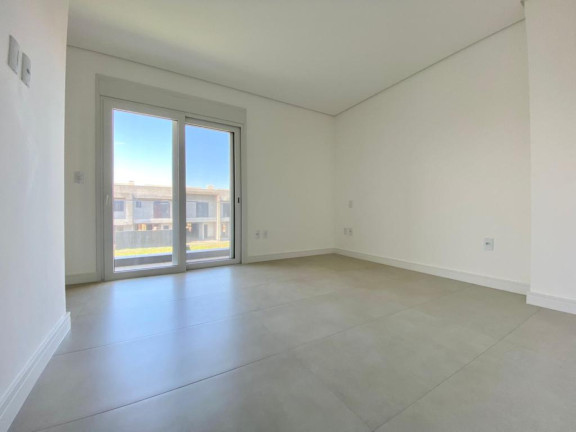 Imagem Sobrado com 3 Quartos à Venda, 143 m² em Zona Nova - Capao Da Canoa