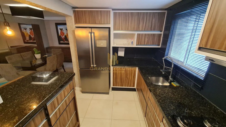 Imagem Apartamento com 3 Quartos à Venda, 123 m² em Centro - Balneário Camboriú Imagem Apartamento com 3 Quartos à Venda, 123 m² em Centro - Balneário Camboriú