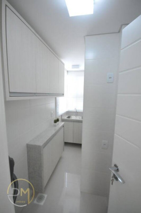 Imagem Apartamento com 3 Quartos à Venda, 107 m² em Meia Praia - Itapema Imagem Apartamento com 3 Quartos à Venda, 107 m² em Meia Praia - Itapema