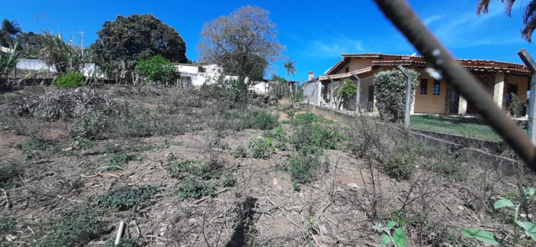 Terreno à Venda, 800 m² em Piracaia