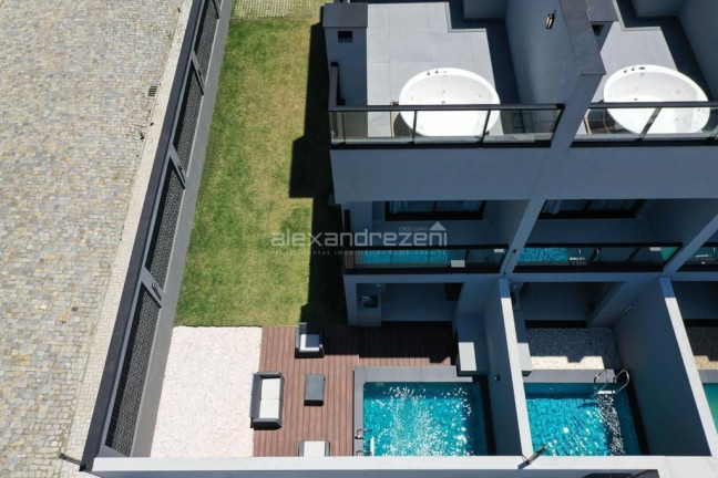 Imagem Sobrado com 3 Quartos à Venda, 234 m² em Canto Grande - Bombinhas Imagem Sobrado com 3 Quartos à Venda, 234 m² em Canto Grande - Bombinhas