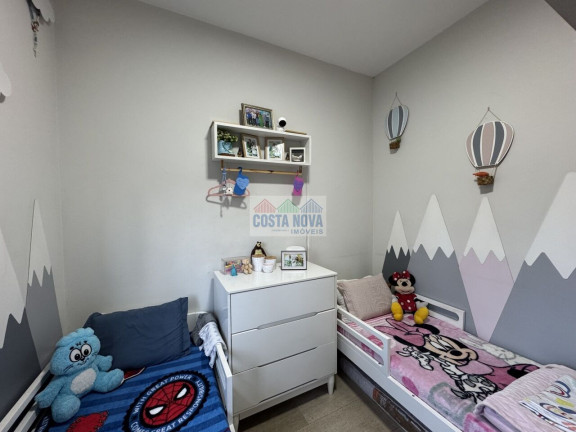 Imagem Casa com 3 Quartos à Venda, 180 m² Imagem Casa com 3 Quartos à Venda, 180 m²
