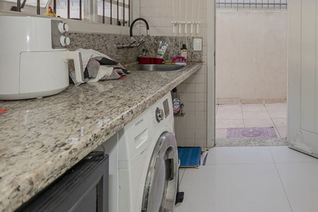 Casa com 3 Quartos à Venda, 304 m² em Espírito Santo - Porto Alegre