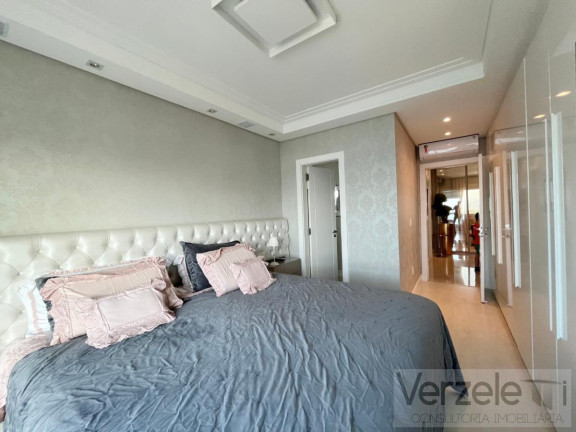 Imagem Apartamento com 3 Quartos à Venda, 144 m² em Centro Imagem Apartamento com 3 Quartos à Venda, 144 m² em Centro