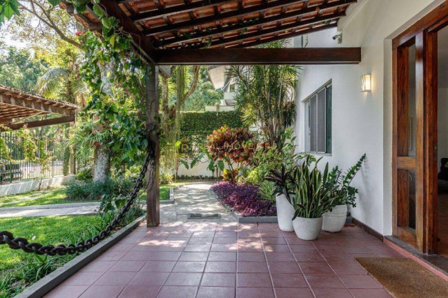 Casa com 4 Quartos à Venda, 665 m² em Barra Da Tijuca - Rio De Janeiro