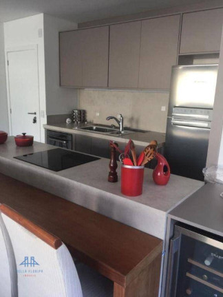Imagem Cobertura com 2 Quartos à Venda ou Locação, 147 m² em Itacorubi - Florianópolis