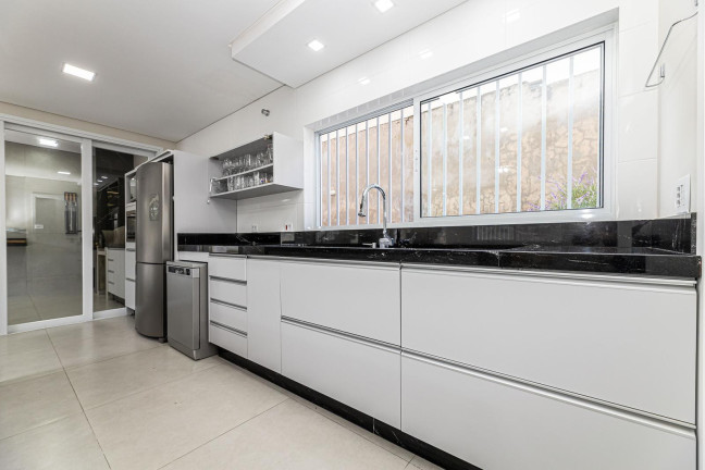 Imagem Casa com 1 Quarto à Venda, 290 m² em Santa Felicidade - Curitiba Imagem Casa com 1 Quarto à Venda, 290 m² em Santa Felicidade - Curitiba