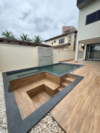 Imagem Sobrado com 5 Quartos à Venda, 344 m² em Jardins Madri - Goiânia