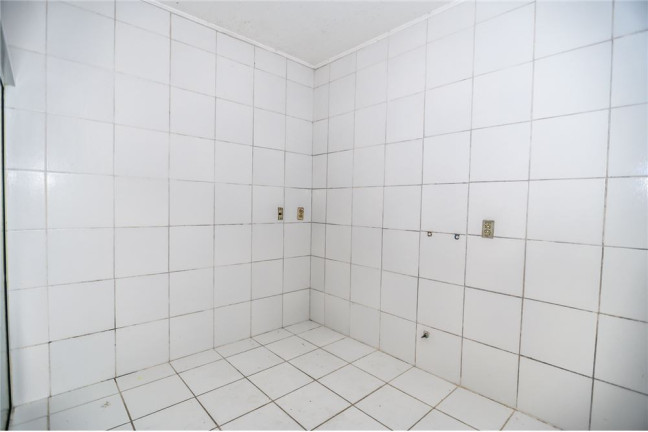 Imagem Casa com 6 Quartos à Venda, em Passo Da Areia - Porto Alegre Imagem Casa com 6 Quartos à Venda, em Passo Da Areia - Porto Alegre