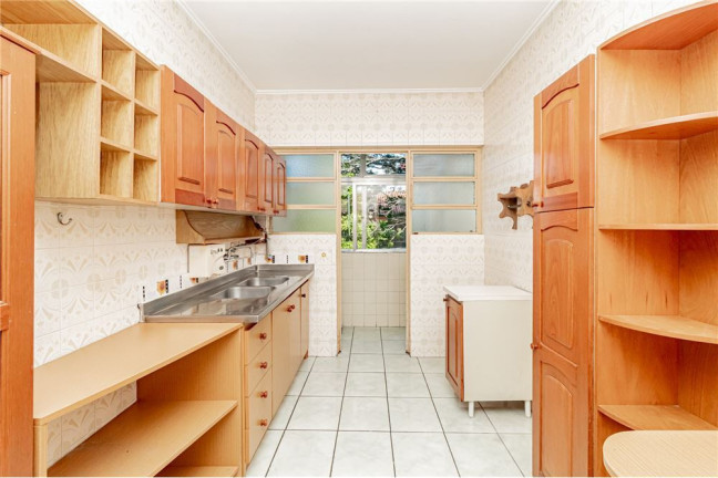 Imagem Imóvel com 2 Quartos à Venda, em Petrópolis - Porto Alegre Imagem Imóvel com 2 Quartos à Venda, em Petrópolis - Porto Alegre