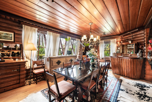 Imagem Casa com 4 Quartos à Venda, 720 m² em Jardim Embaixador - Campos Do Jordão Imagem Casa com 4 Quartos à Venda, 720 m² em Jardim Embaixador - Campos Do Jordão