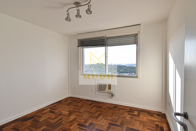 Imagem Apartamento com 3 Quartos à Venda, 105 m² em Medianeira - Porto Alegre Imagem Apartamento com 3 Quartos à Venda, 105 m² em Medianeira - Porto Alegre