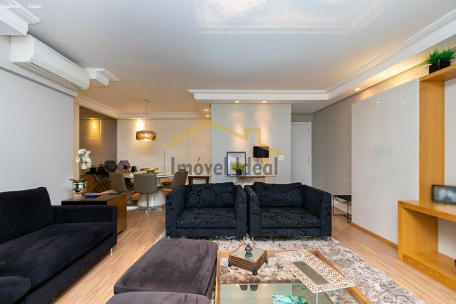 Imagem Apartamento com 3 Quartos à Venda, 167 m² em água Verde - Curitiba Imagem Apartamento com 3 Quartos à Venda, 167 m² em água Verde - Curitiba