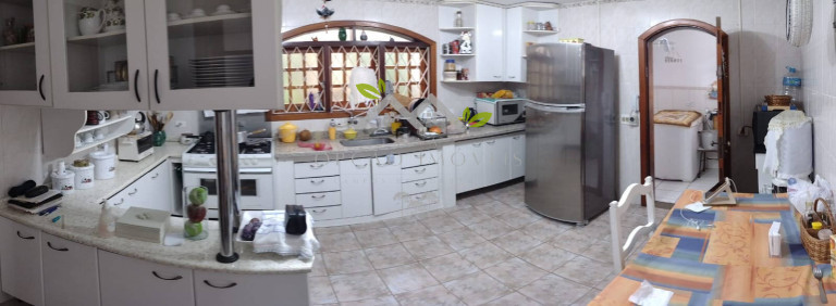 Imagem Casa com 4 Quartos à Venda, 250 m² em Vila Nova Suíça - Campos Do Jordão Imagem Casa com 4 Quartos à Venda, 250 m² em Vila Nova Suíça - Campos Do Jordão