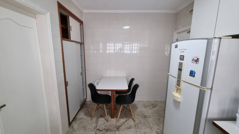 Imagem Casa com 4 Quartos para Alugar, 300 m² em Santana De Parnaíba - Santana De Parnaíba