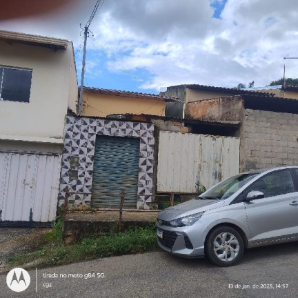 Casa com 2 Quartos à Venda, 180 m² em Resplendor - Igarape