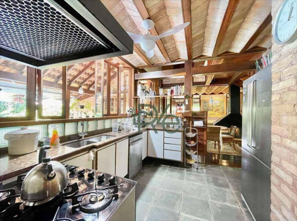 Imagem Casa com 3 Quartos à Venda, 363 m² em Fazendinha - Carapicuíba Imagem Casa com 3 Quartos à Venda, 363 m² em Fazendinha - Carapicuíba