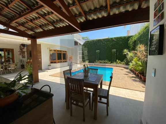 Imagem Casa com 4 Quartos à Venda, 336 m² em Alphaville - Santana De Parnaíba Imagem Casa com 4 Quartos à Venda, 336 m² em Alphaville - Santana De Parnaíba
